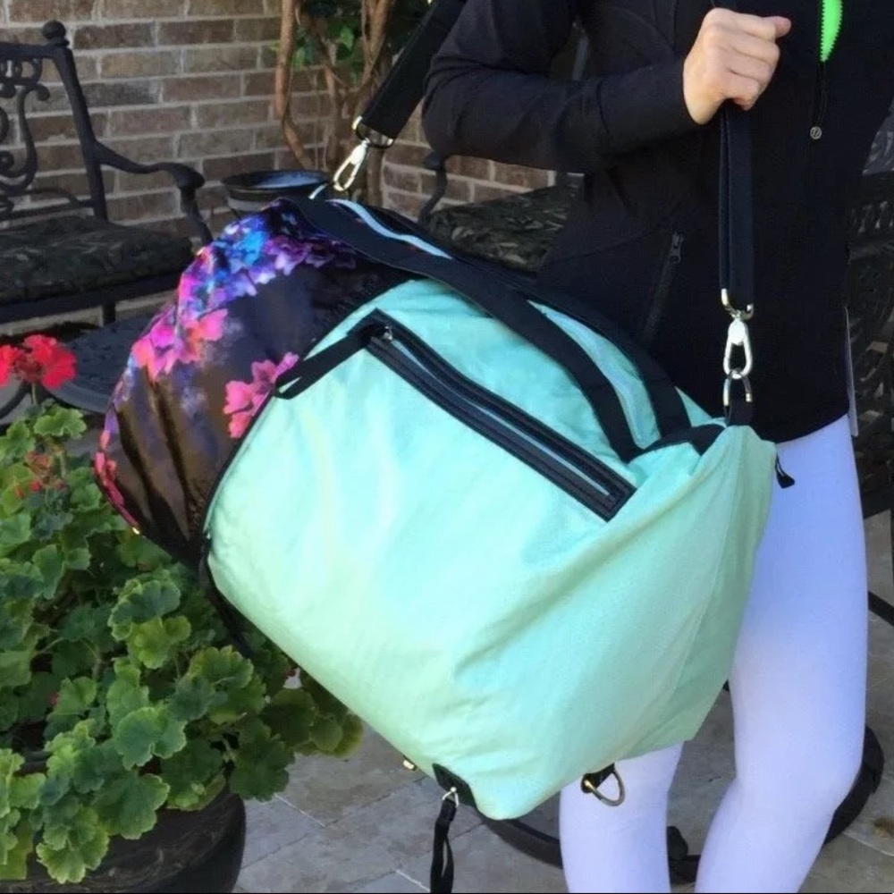 RARE Lululemon Do It Up Duffel Flaw*